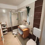Lucky Center Apartment *