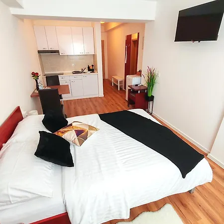 Lucky Center Apartment